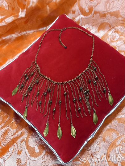 Старинное ожерелье Маньчжурии. Город Харбин. Китай