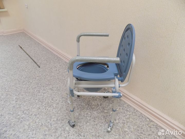 Кресло санитарное.Кресло стул туалет