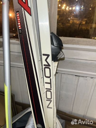 Беговые лыжи atomic и лыжные палки stc
