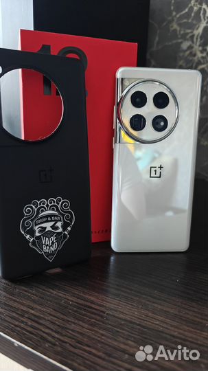 OnePlus 12, 16/512 ГБ