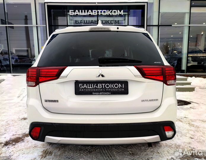 Mitsubishi Outlander 2.0 CVT, 2018, 167 448 км