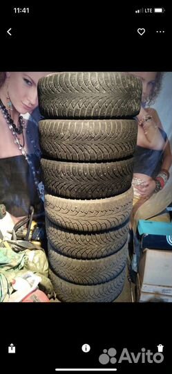 Nokian Tyres Hakkapeliitta 4 235/60 R16