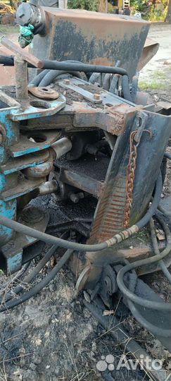 Экскаватор мтз