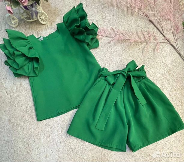 Костюм праздничный