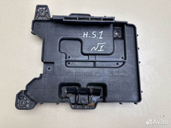 Площадка под аккумулятор Hyundai Solaris 1