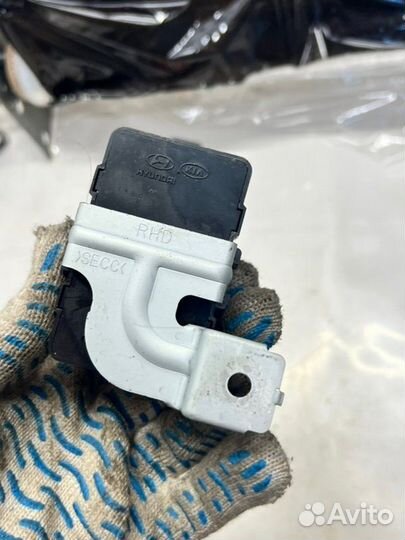 Блок электронный Kia Sportage 1.6 G4FD 08.2011