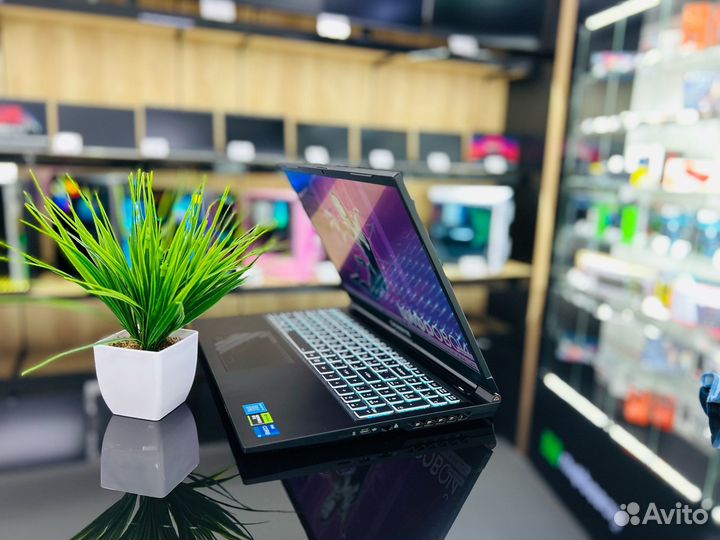Игровой ноутбук Core i5-12500H/RTX 4060/DDR4-16