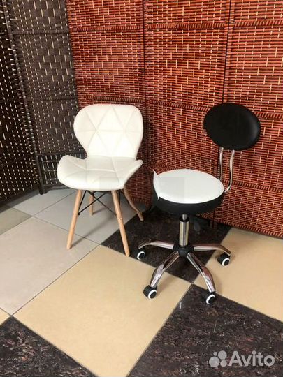 Стул мастера педикюра маникюра