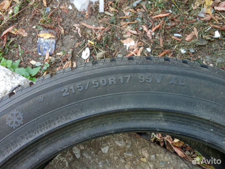 Kumho I'Zen KW23 215/50 R17