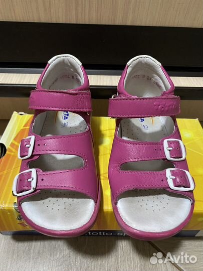 Босоножки для девочки