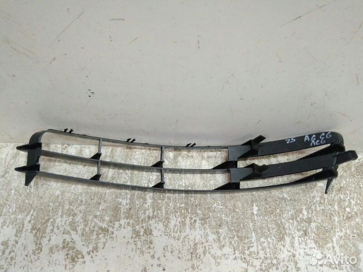 Решетка бампера передняя левая Audi A6 C6