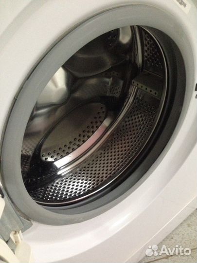 Стиральная машина Indesit узкая 33см