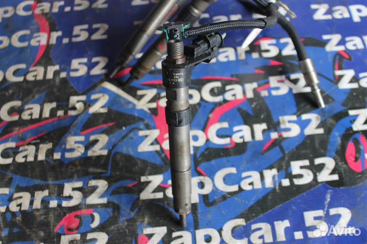 Форсунка топливная Рампа Ситроен Ц-Кроссер / хл