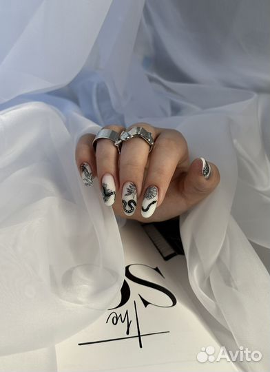 Маникюр и педикюр