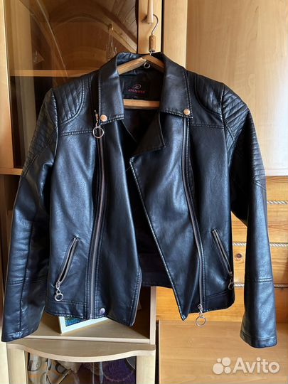 Куртка кожаная женская