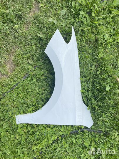 Крыло переднее левое на volkswagen polo 6