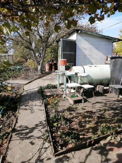 Дача 16 м² на участке 10 сот.