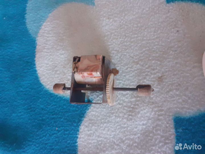 Игрушки СССР моторчик -редуктор