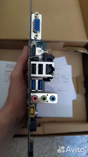 Материнская плата