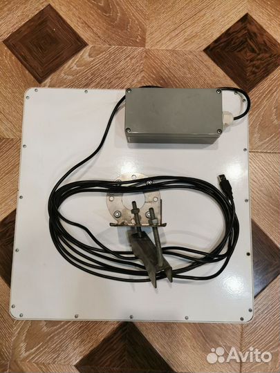 Антенна-усилитель 3G/4G интернет сигнала HiTE PRO