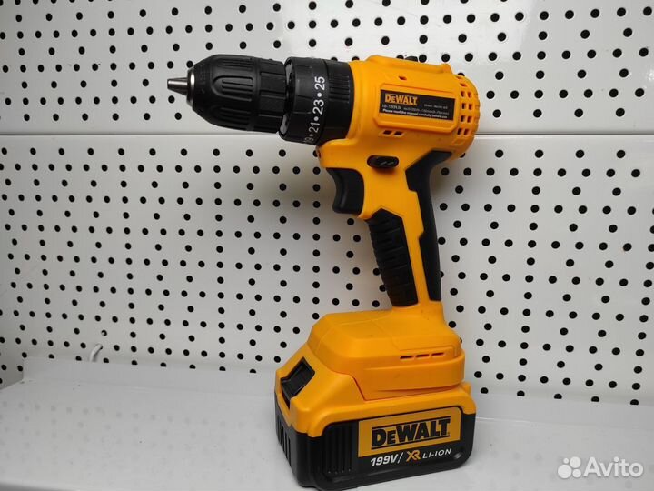 Набор инструментов DeWalt 4в1 (безщеточный)