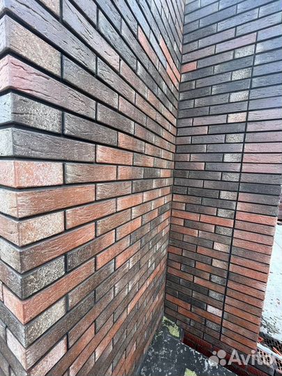 Кирпич красный флеш с посыпкой