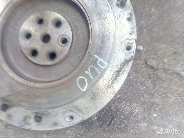 Маховик. Kia Rio 3. Hyundai Solaris