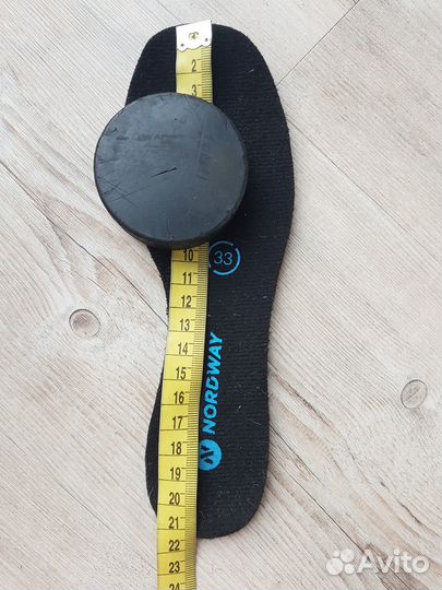 Коньки хоккейные детские р-р 33