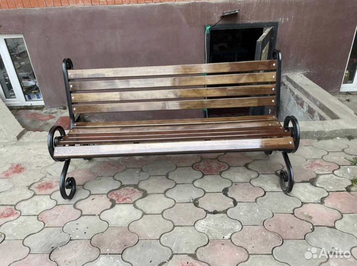 Лавочка садовая