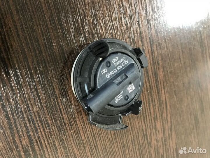 Датчик удара двери передний правый Mercedes Glc