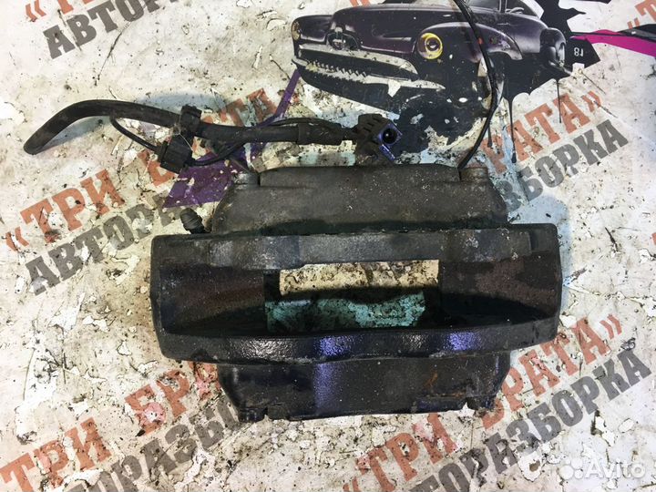 Мерседес М-Класс Суппорт передний Лев