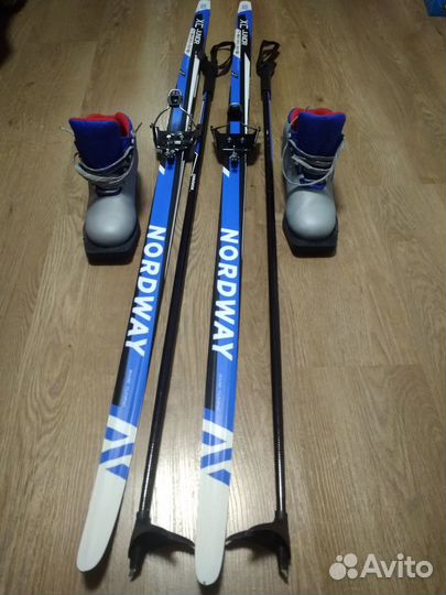 Детские беговые лыжи, + ботинки