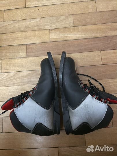 Лыжные ботинки Tisa 40 размер