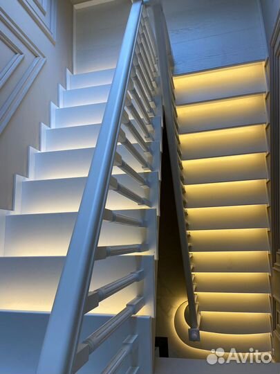 Подсветка лестницы. Умный свет