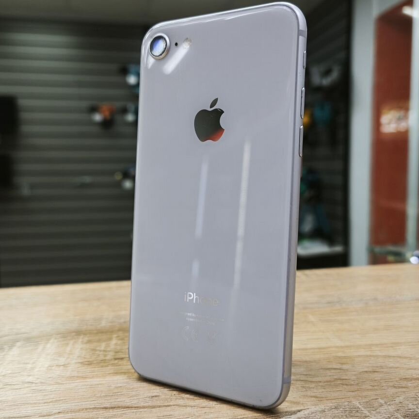 Купить 📱 мобильный телефон, смартфон Apple iPhone 8 на 64 ГБ по