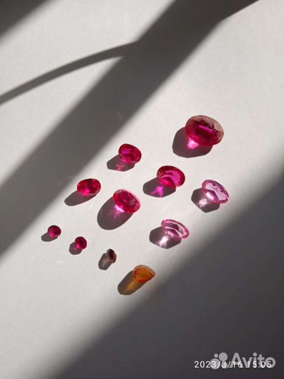 Камни натуральные из ювелирных изделий