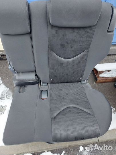 Сиденья toyota rav 4