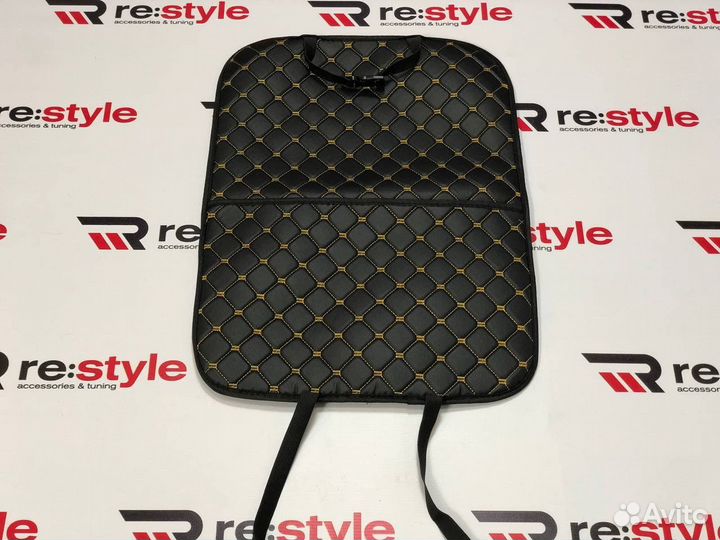 Накидка на сиденье Универсальная Черная с золотой