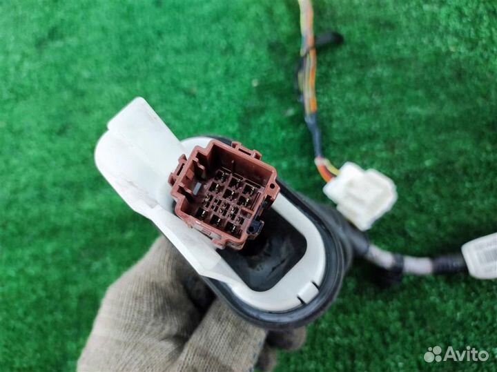 Проводка двери передней правой Honda CR-V 3 (RE)