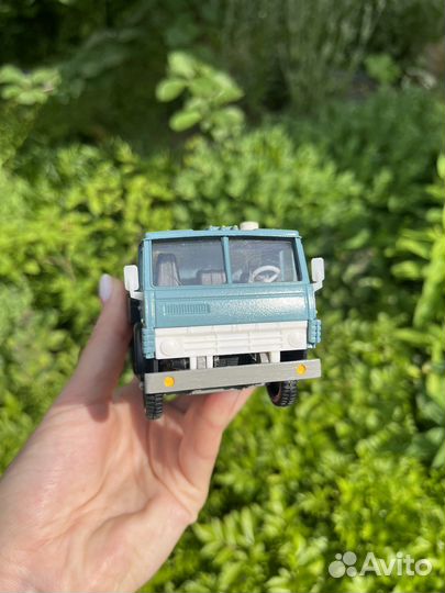Камаз молоковоз 1:43