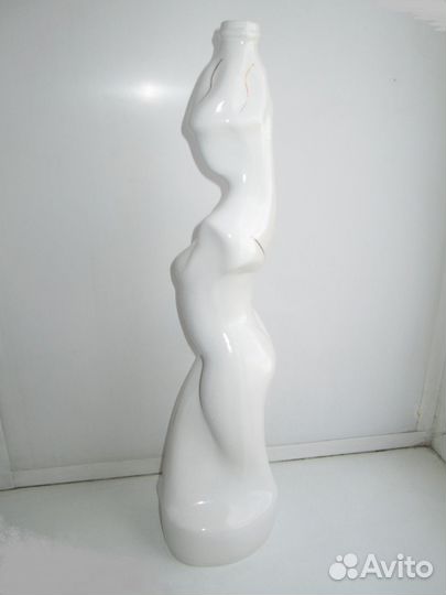 Фарфоровая ваза. 