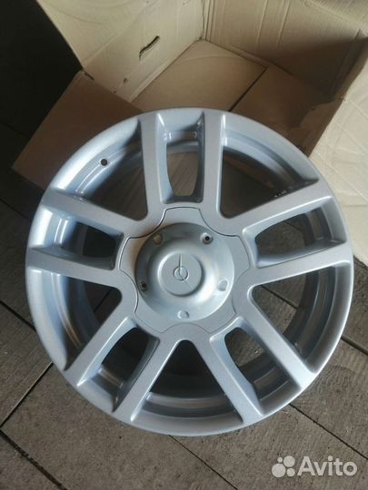 Продам литые диски