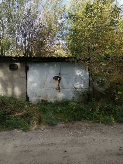 Гараж, > 30 м²