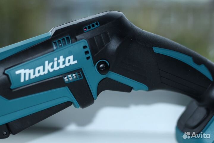 Акк. сабельная пила Makita DJR185Z (новая)