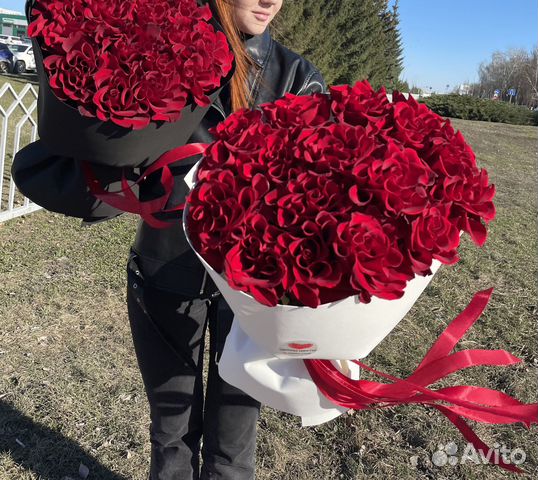 Узорчатые розы цветы