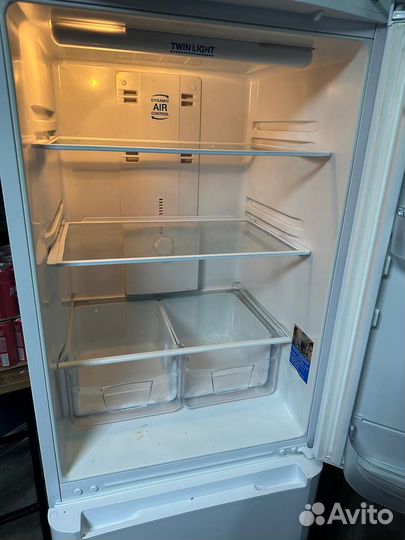 Холодильник бу indesit