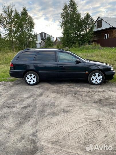 Toyota Avensis 2.0 AT, 2000, 250 000 км