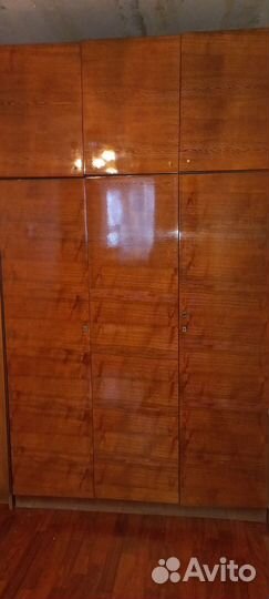 Шкаф для платья и белья