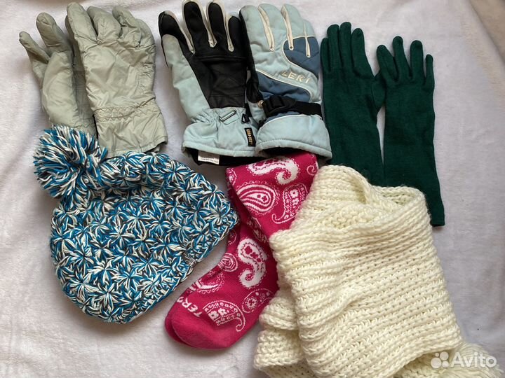 Перчатки зимние горнолыжные, шапка, шарф белый