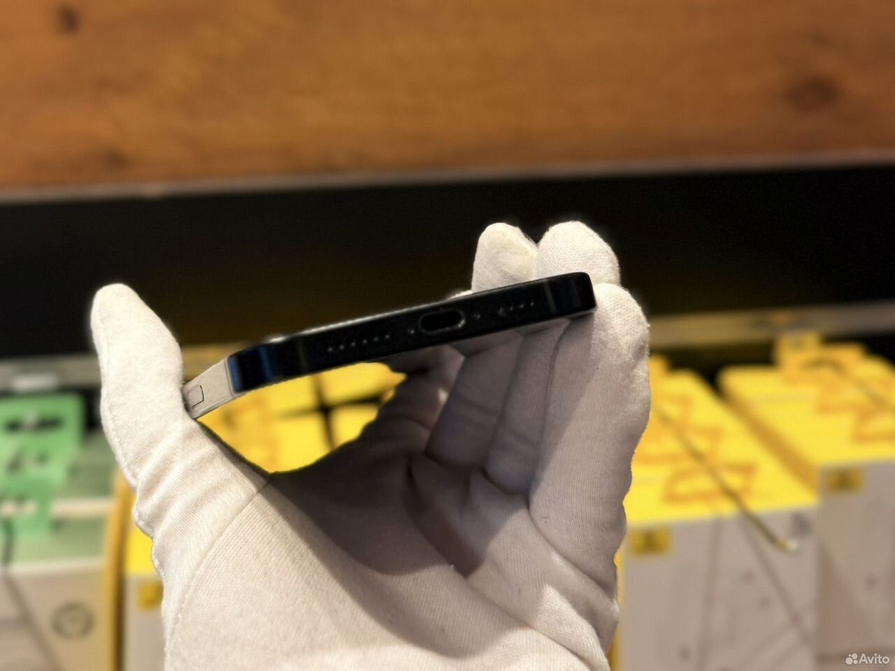 iPhone 16 Pro Max, 512 ГБ, SIM + eSIM